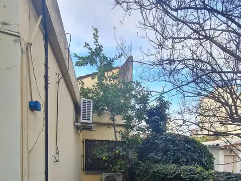 CASA EN MORON A RECICLAR EN VENTA