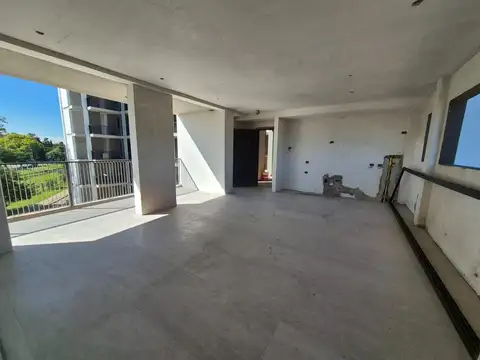 Av. Gral. Juan Gregorio Lemos 6000, Piso 3°