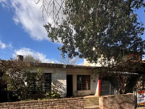 Los Olivos  al 2600