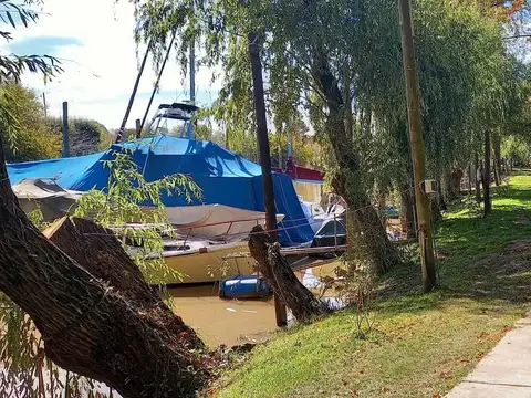 Rio / Arroyo Lujan y Sarmiento Puerto Encantado Marina para 80 Barcos 100