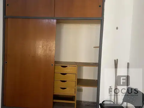 Depto Tipo Casa en Venta 50 años