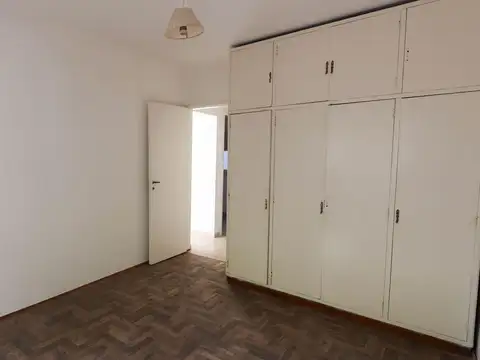 Departamento 5 ambientes con 1 baño