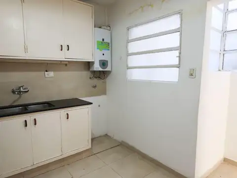 Piso exclusivo, 2 dormitorios mas comodin, 3 de Febrero y San Martin