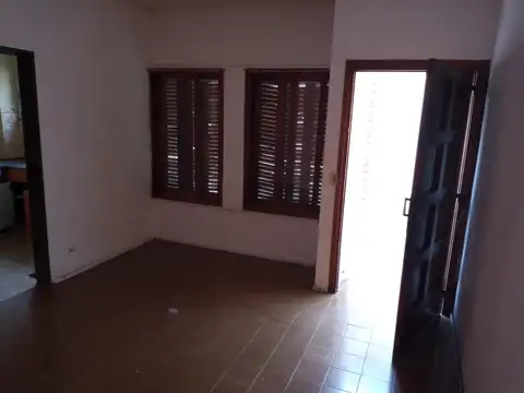 Depto Tipo Casa en Alquiler de 3 ambientes