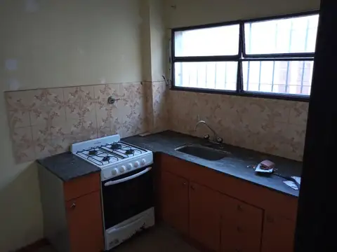 Depto Tipo Casa en Alquiler de 2 dormitorios
