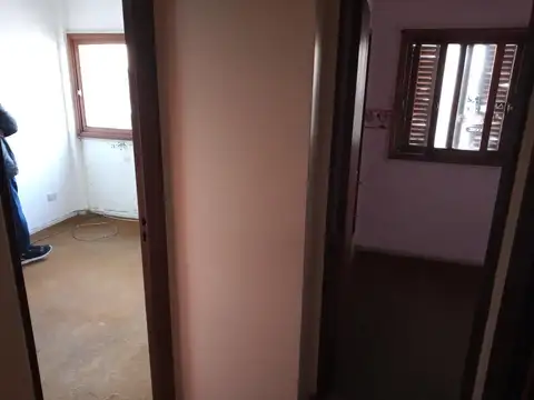 Depto Tipo Casa en Alquiler en Caseros, $ 650.000
