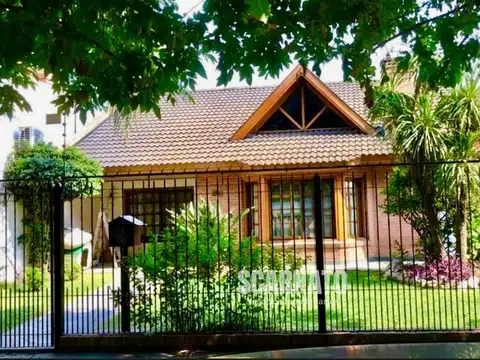 Casa en Venta en Luis Guillon, USD 500.000