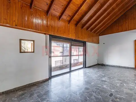 Depto Tipo Casa en Venta 40 años