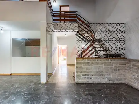 VENTA PH TIPO CASA 6 AMB BALCON + TERRAZA C/PARRI