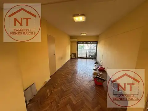 Departamento en torre, 3 amb al frente con dos balcones. BELGRANO