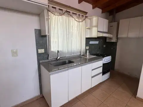Depto Tipo Casa en Alquiler de 2 ambientes