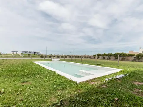 Casa en Venta en Guillermo E Hudson, USD 350.000