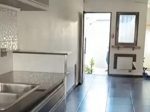 Depto Tipo Casa en Alquiler de 1 dormitorio