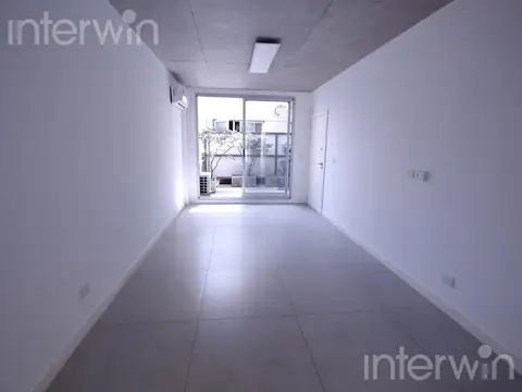 Departamento / Monoambiente en Alquiler - Balcón y Patio propio - Cochera - Amenities - Saavedra