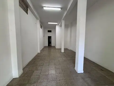 Local al Frente en Barrio Azcuenaga