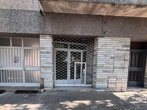 Av. Eva Peron  al 5400