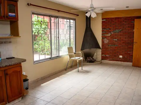 CASA 5 AMB C/PARQUE Y PILETA APTO CRÉDITO