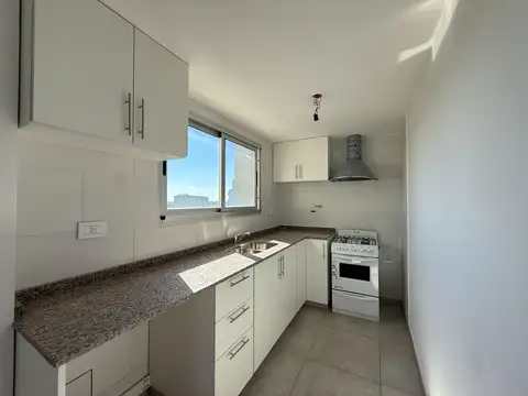 Departamento tres Ambientes en Alquiler