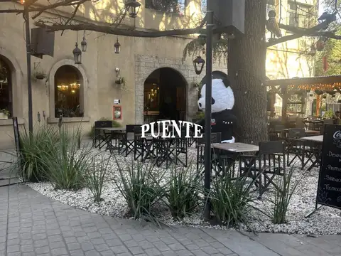 PLAZA Canning, Local en Planta Baja