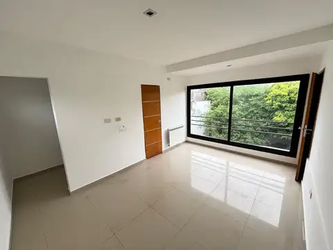Casa en Venta en Jose Hernandez [Cod: 736]