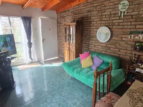Casa 3 ambientes con 1 baño