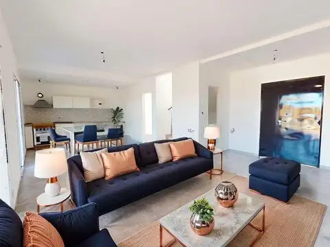 Casa en Venta en Laguna Azul, USD 114.999