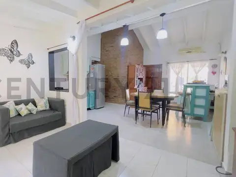 Juan Domingo Perón 4300, Piso 0