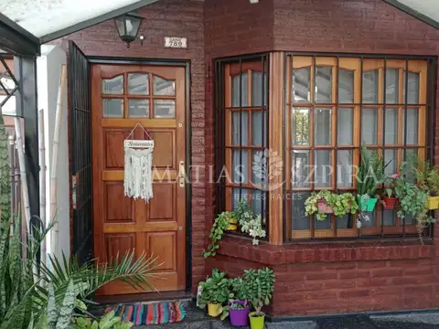 Excelente Triplex en Ramos Mejia 4 Ambientes con Cochera