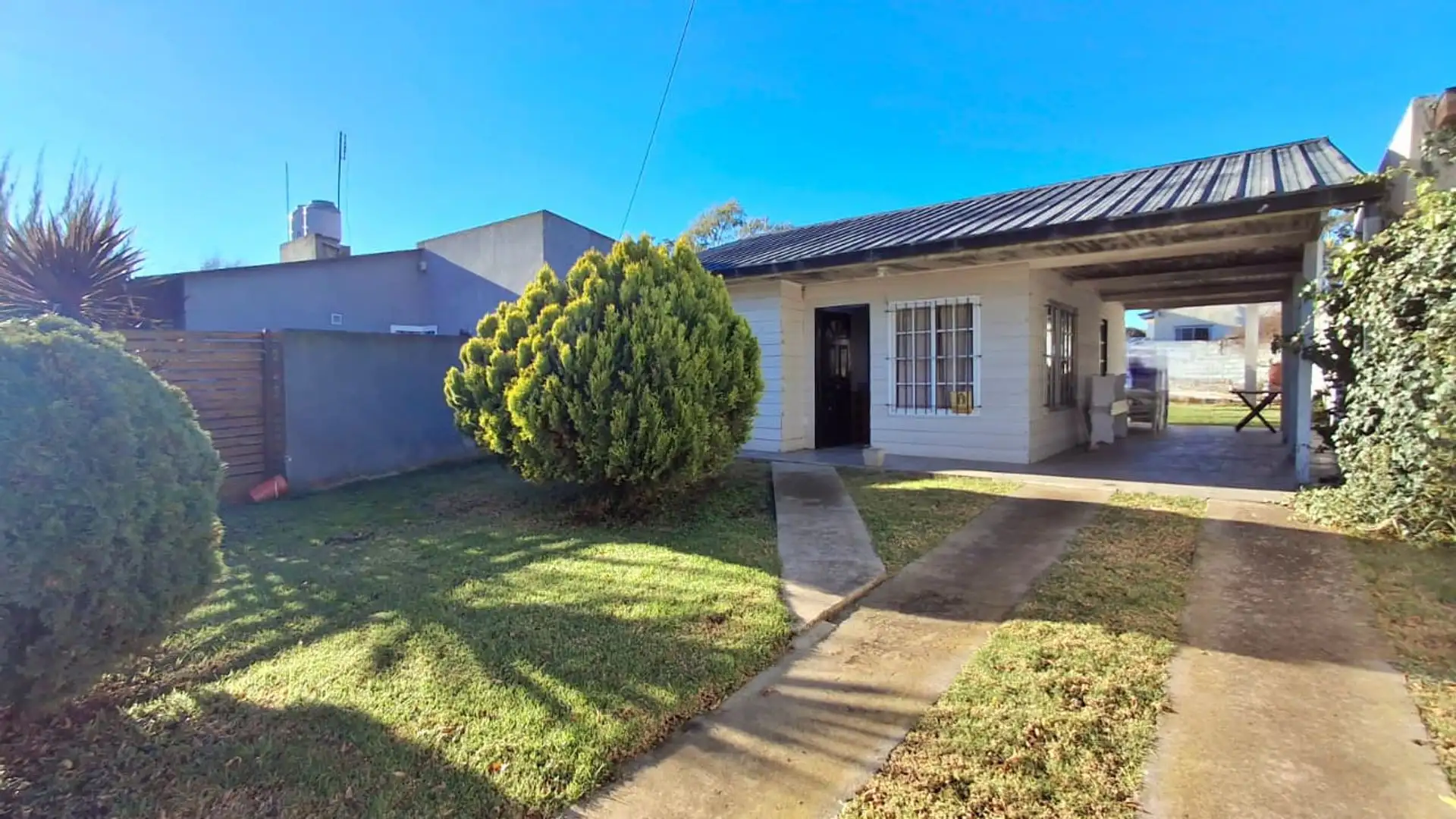VENTA CASA 3 AMBIENTES FARO NORTE