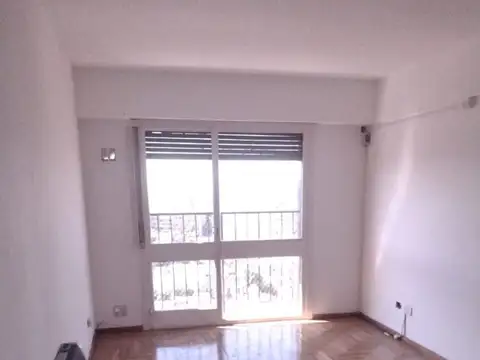 Bufano 700, Piso 14