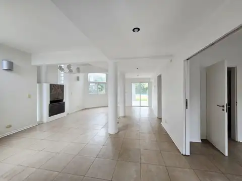 Casa en Alquiler de 4 dormitorios