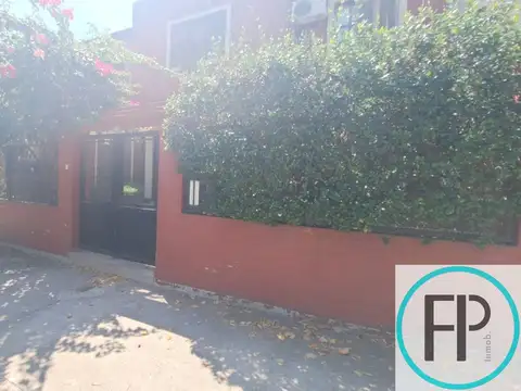 Dúplex en alquiler c/ cochera en Luis Guillón