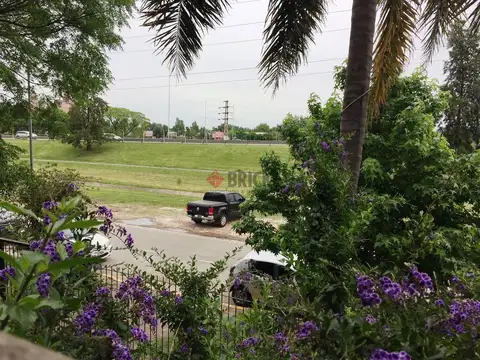 Oficina en Alquiler al Norte