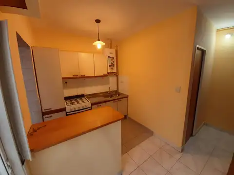 Tipo casa con patio y terraza - SIN EXPENSAS - zona residencial $ 550.000