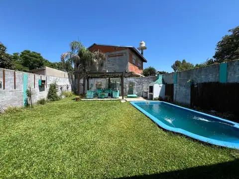 VENTA CASA 4 AMBIENTES ITUZAINGO CON PILETA