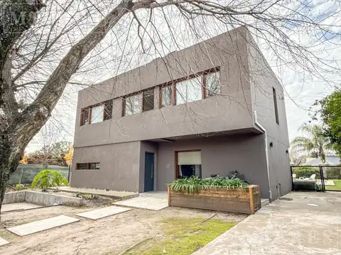 Casa en Venta en Roble Joven, USD 320.000