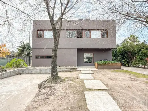 Casa en venta  en Roble Joven