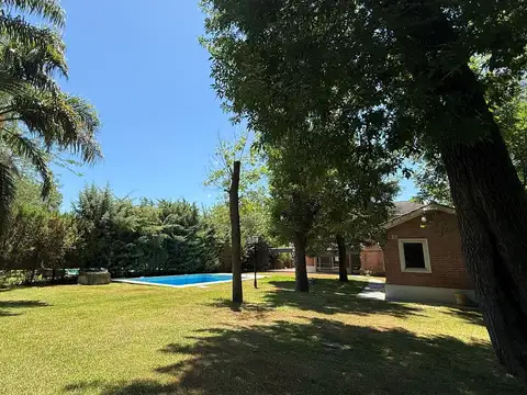 Casa en Alquiler, Ingeniero Maschwitz, Barrio Palmers Cottage, 6 Ambientes