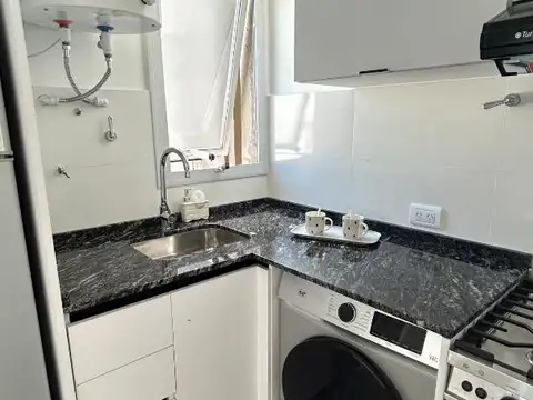 DEPARTAMENTO DOS AMBIENTES CON BALCÓN TERRAZA