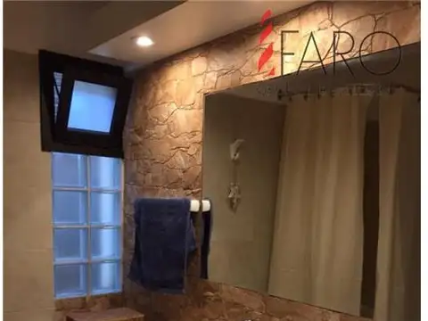 Casa en Alquiler en Pinares, USD 3.800