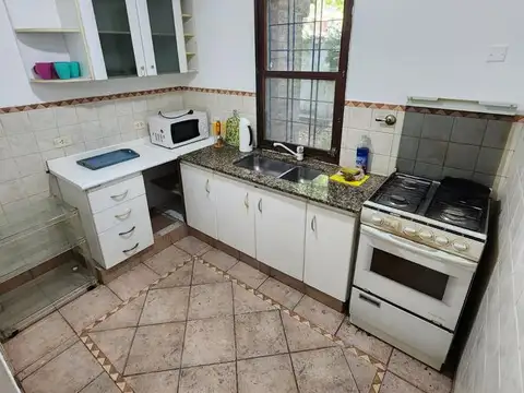 Casa en Alquiler Temporal en Olivos Vias/Maipu, USD 1.000