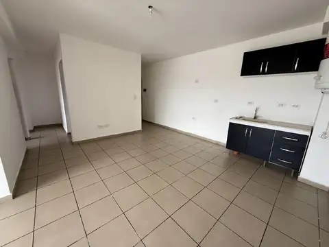 Departamento en Alquiler en Ludueña, $ 490.000