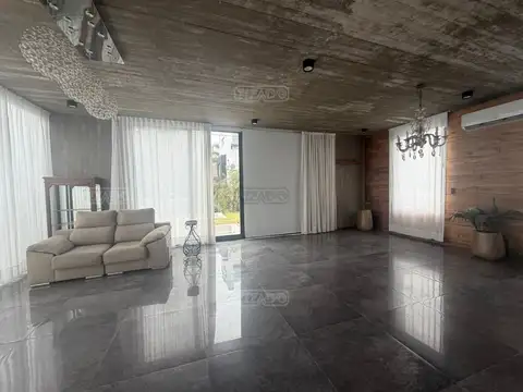 Casa en Venta en Country Club Banco Provincia, USD 350.000