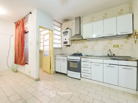 Av. Pellegrini al 400