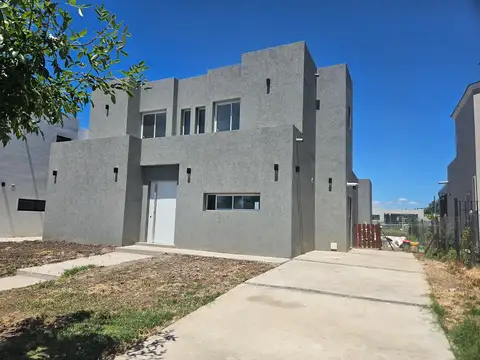 Barrio Cerrado Santa Lucia - Pilar del Este 100