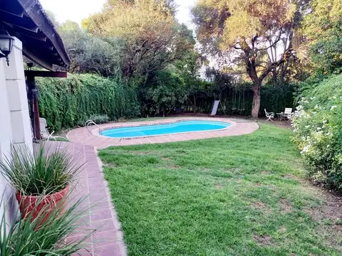 Apto Crédito Va Allende Casa a mtrs Golf T. 645m2 