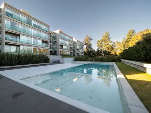 Dpto en alquiler permanente en Aldea Dock Hauss.