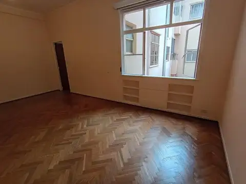 Departamento en Venta en Monserrat, USD 78.000