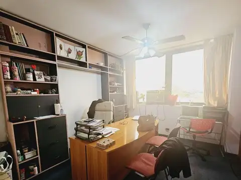 AV (101) DR. RICARDO BALBIN 1700. Entre Lincoln y Benito juarez