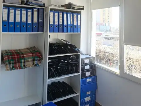 Oficina en Alquiler en General Roca, $ 550.000